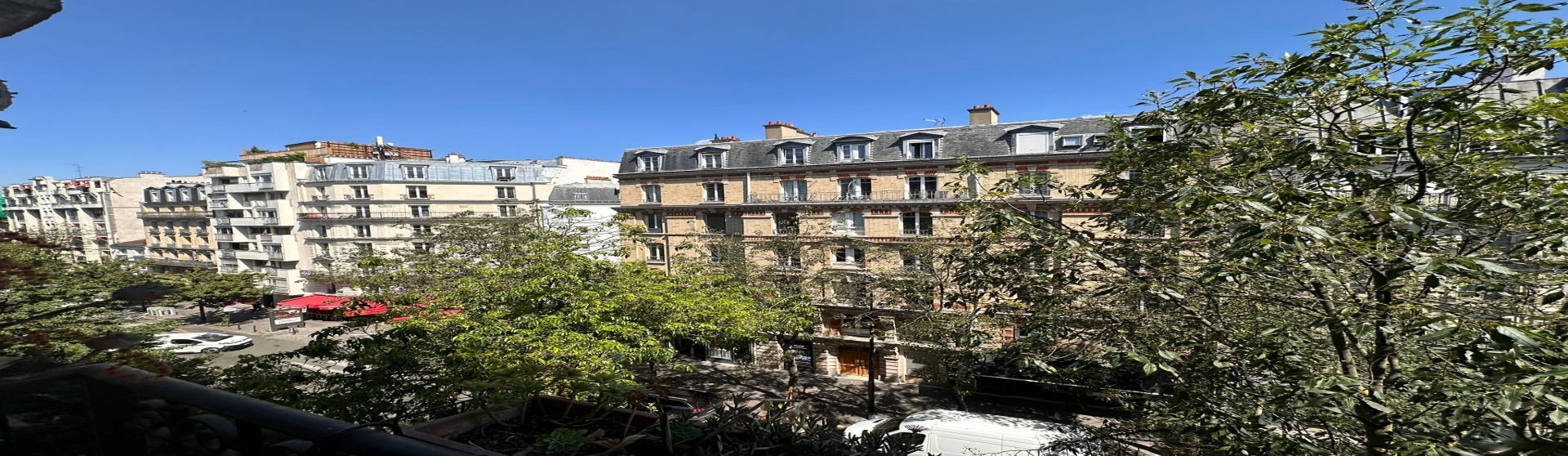 Paris 18em Bel F2 lumineux avec Vue