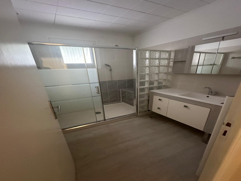 3 Chambres Chambres,0,A vendre,1128