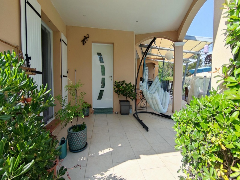 4 Chambres Chambres, 6 Chambres Chambres,1 Salle de bainsSalle de bain,0,A vendre,1130