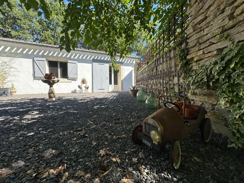 4 Chambres Chambres, 5 Chambres Chambres,1 Salle de bainsSalle de bain,0,A vendre,1134