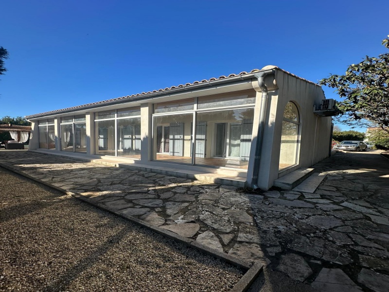 4 Chambres Chambres, 6 Chambres Chambres,1 Salle de bainsSalle de bain,0,A vendre,1143